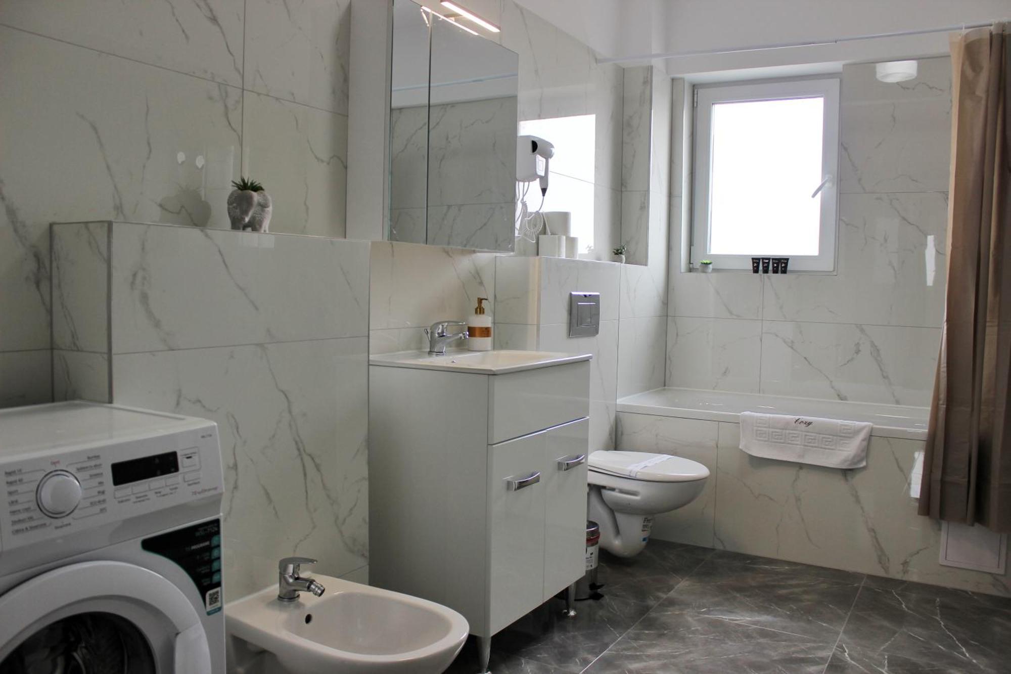Cozy Apartments In Centre Of Suceava Near Kaufland And University מראה חיצוני תמונה